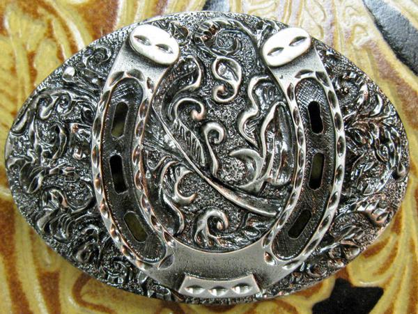 Rockmount Ranch Wear Accessory Oval Trophy Buckle Horseshoe Antiqued Front