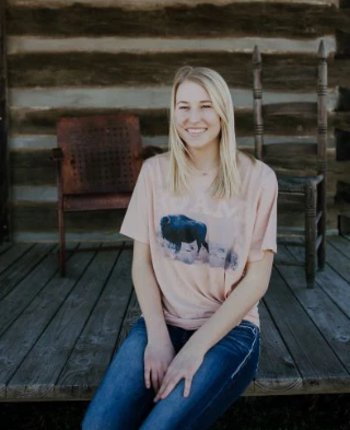 Original Cowgirl Clothing Ladies' T-Shirt ROAM Buffalo Peach