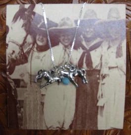 Necklace Horse Team with Bead