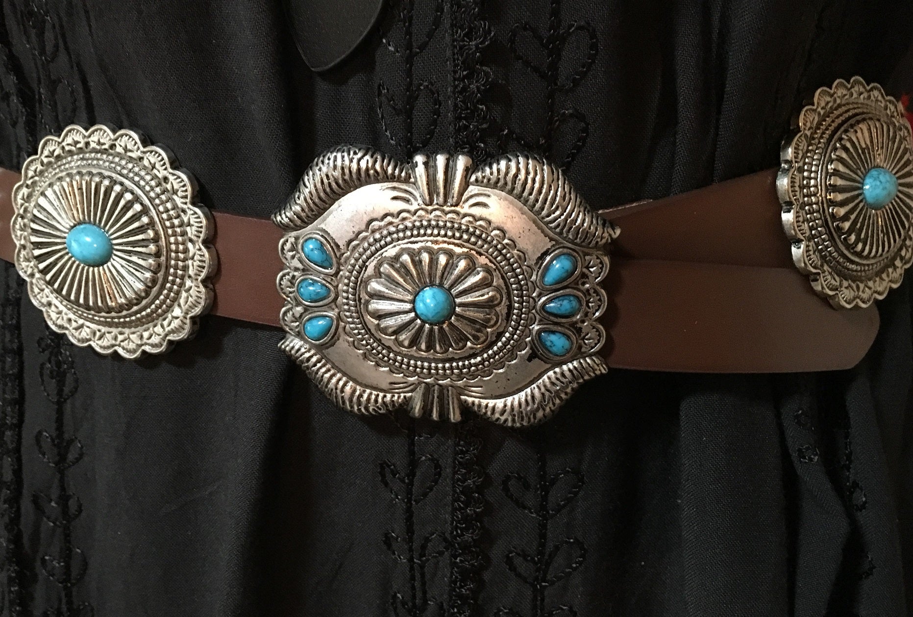 Western Fashion Brown Leather Belt with Oval Conchos and Faux Turquoise