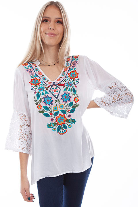 Scully Ladies' Honey Creek Floral Embroidery Crochet Sleeves Front