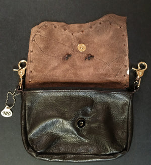 Concealed Carry Hip Bag Coffee Bean Cowhide with Feather Lid Open