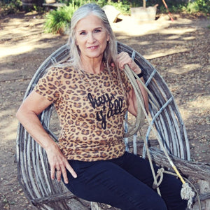 Original Cowgirl Clothing Ladies' T-Shirt Hey Y'all Leopard