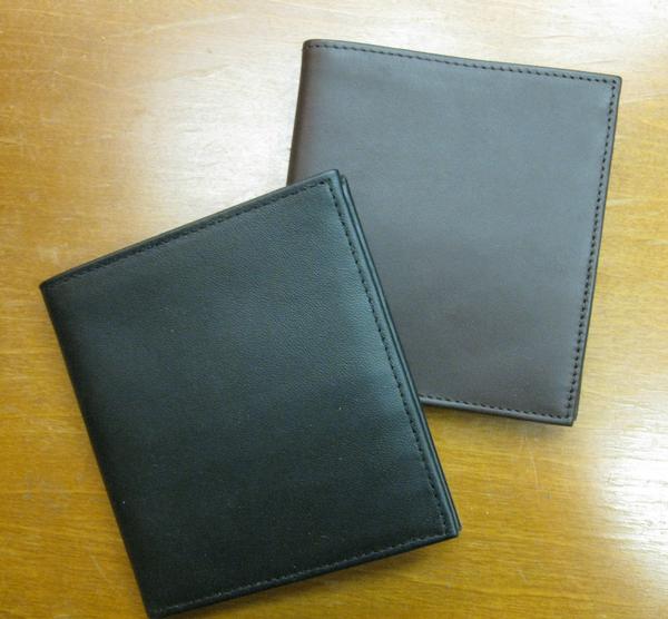 Scully Hipster Black and Brown Closed