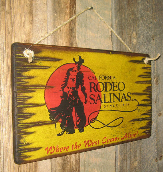 Western Wall Sign Rodeo: Rodeo California Salinas Right View